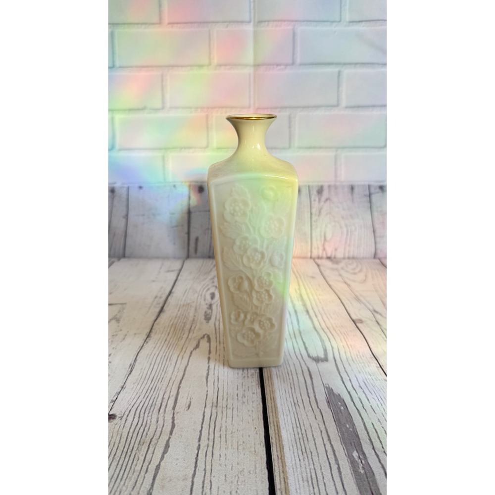 Lenox Ivory Fine China Bud Vase Embossed Floral 24K Gold Trim 7.5 Inch